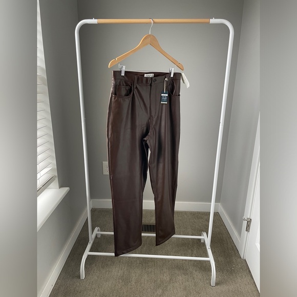 Curve Love Ultra High Rise 90s Straight Pant - Brown Vegan Leather, Size 14 NWT - Picture 2 of 5